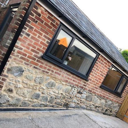 Exclusive Modern Decorated 1 Bedroom Detached Studio Newport  Buitenkant foto