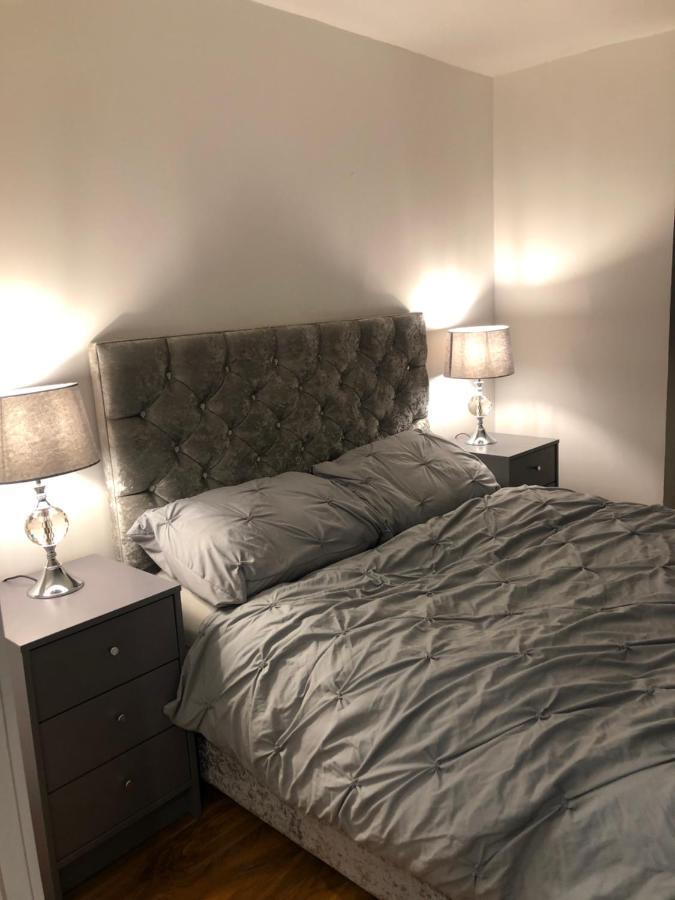 Exclusive Modern Decorated 1 Bedroom Detached Studio Newport  Buitenkant foto