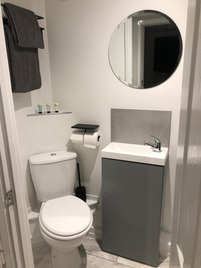 Exclusive Modern Decorated 1 Bedroom Detached Studio Newport  Buitenkant foto